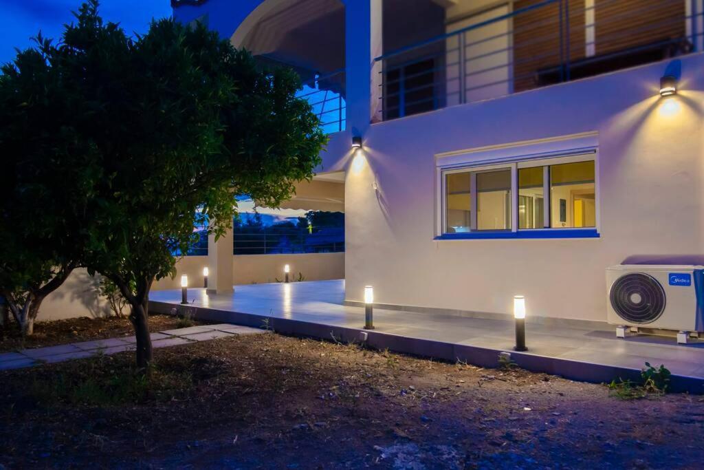House On The Beach Salamís Dış mekan fotoğraf